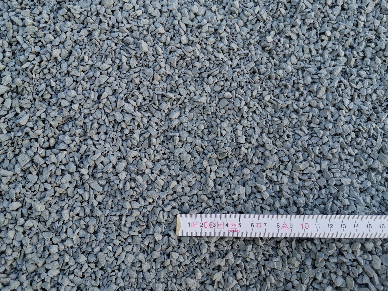 Edelsplitt 2-5 mm (ab Lager)